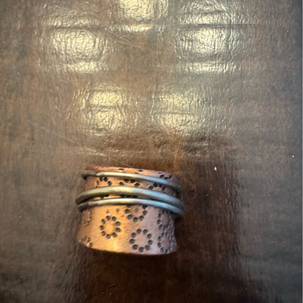 “Motion” Ring - Picture 5 of 7
